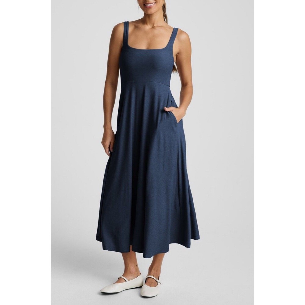 Beyond Yoga Featherweight At The Ready Square Neck Midi Dress M Navy Prep Flowy
